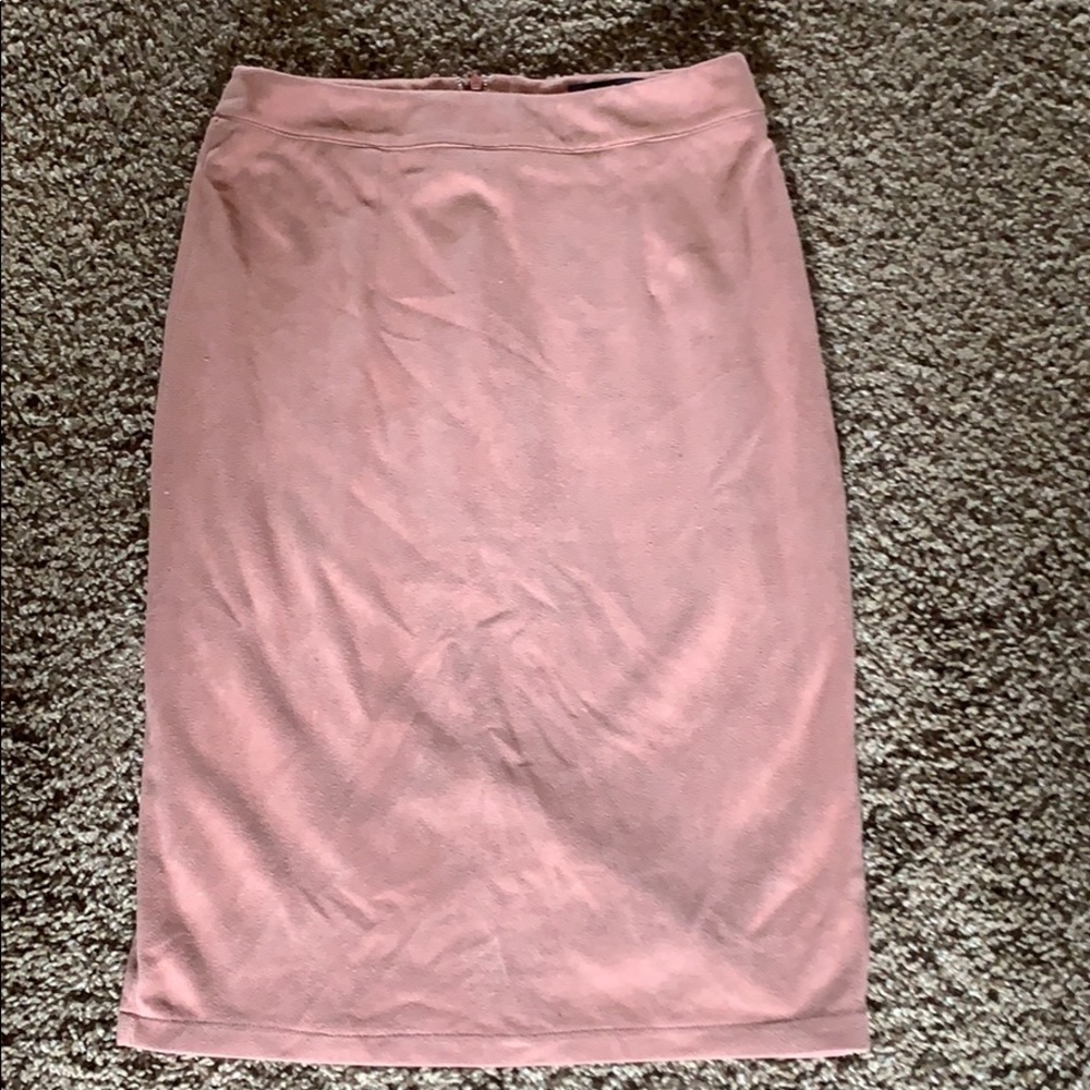 Lulus mauve pencil skirt - faux suede